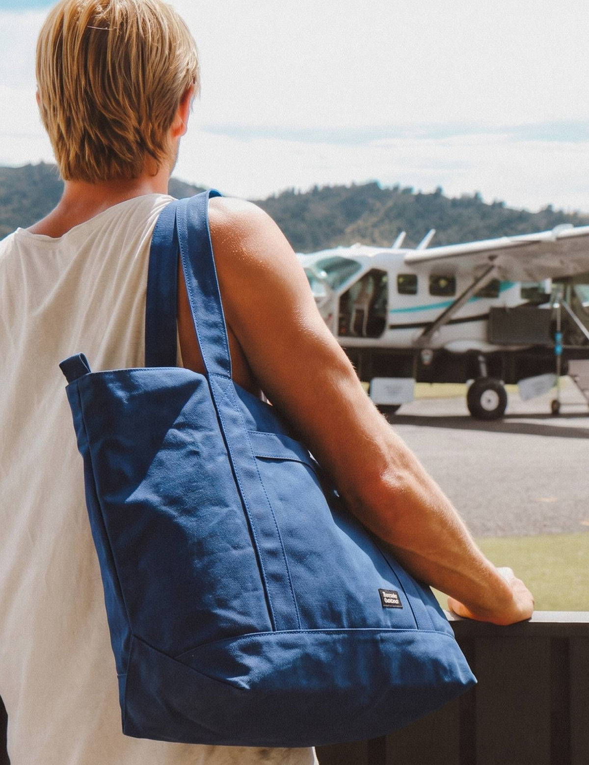 Barnaby Better Tote - Large waxed canvas everyday carry bag - Wakatipu - Barnaby Outdoor